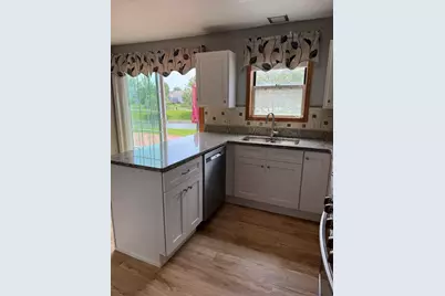223 Williamsburg Court, Montgomery, IL 60538 - Photo 24