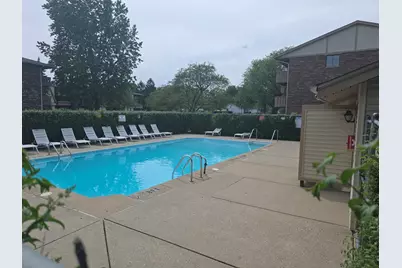 12 Parkside Court #10, Vernon Hills, IL 60061 - Photo 20