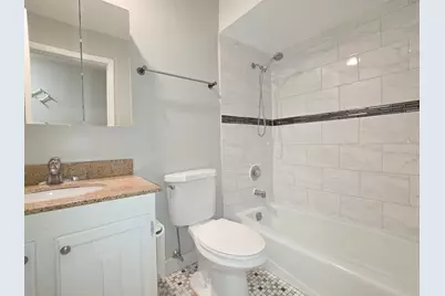 12 Parkside Court #10, Vernon Hills, IL 60061 - Photo 8