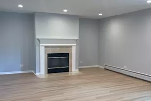 706 E Algonquin Rd, Arlington Heights, IL 60005 - Photo 4