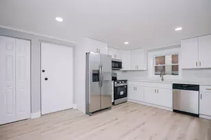 6634 W 95th St, Oak Lawn, IL 60453 - Photo 6