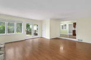545 Claremont Ave, West Chicago, IL 60185 - Photo 6