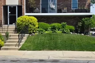 11319 Moraine Dr, Palos Hills, IL 60465 - Photo 1