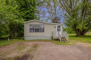 177 Windward, Lakemoor, IL 60051 - Photo 1