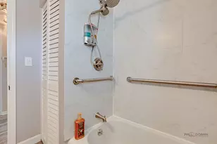 1009 Westmoreland Ave, Waukegan, IL 60085 - Photo 14