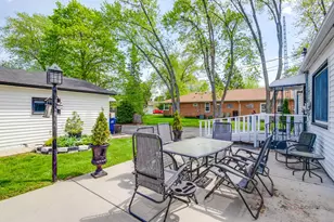 1009 Westmoreland Ave, Waukegan, IL 60085 - Photo 22