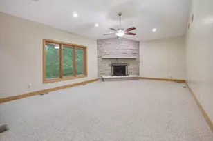 8811 Ryan Ct, Kingston, IL 60145 - Photo 16
