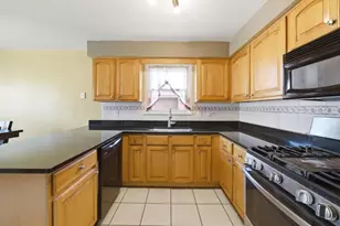292 Bensley Ave, Calumet City, IL 60409 - Photo 30