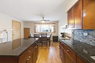292 Bensley Ave, Calumet City, IL 60409 - Photo 16