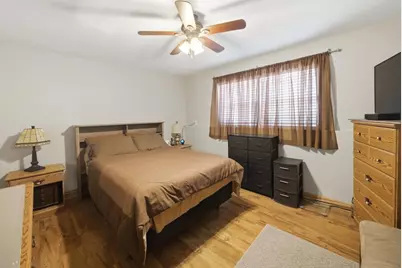 292 Bensley Avenue, Calumet City, IL 60409 - Photo 20