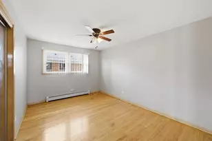 292 Bensley Ave, Calumet City, IL 60409 - Photo 22