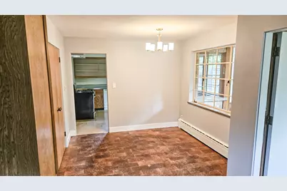 645 Judge Avenue, Waukegan, IL 60085 - Photo 10