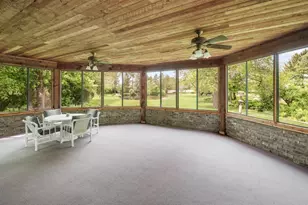 8N258 Brierwood Ln, Elgin, IL 60124 - Photo 16