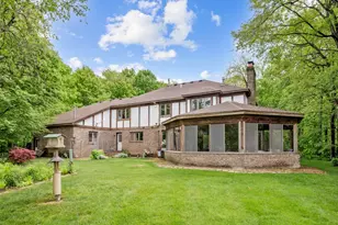 8N258 Brierwood Ln, Elgin, IL 60124 - Photo 32