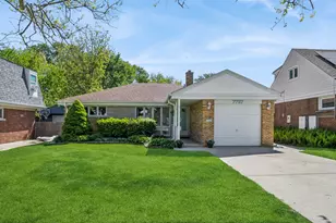7727 N Oconto Ave, Niles, IL 60714 - Photo 2