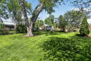 700 E Turner Ave, Roselle, IL 60172 - Photo 32