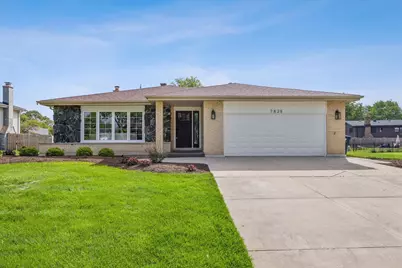7825 Stratford Place, Darien, IL 60561 - Photo 1