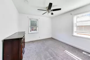 2923 W 97th St, Evergreen Park, IL 60805 - Photo 16