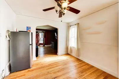 2923 W 97th Street, Evergreen Park, IL 60805 - Photo 8