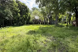 225 Lorraine St, Glen Ellyn, IL 60137 - Photo 1