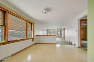 843 W 34th Pl, Chicago, IL 60608 - Photo 16