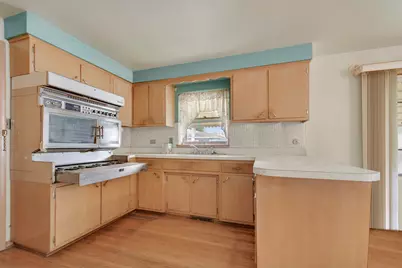 843 W 34th Place, Chicago, IL 60608 - Photo 4
