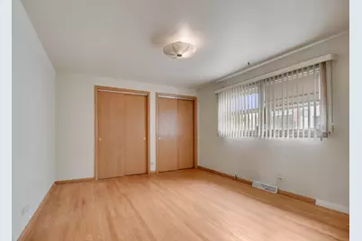 843 W 34th Place, Chicago, IL 60608 - Photo 10