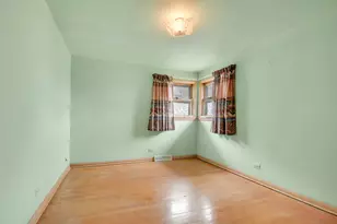843 W 34th Pl, Chicago, IL 60608 - Photo 20