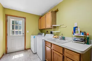 2142 N Summit St, Wheaton, IL 60187 - Photo 28