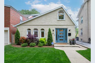 5911 N Keating Avenue, Chicago, IL 60646 - Photo 1