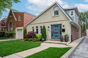 5911 N Keating Ave, Chicago, IL 60646 - Photo 2
