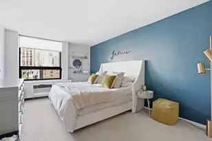 1455 N Sandburg Terrace, Chicago, IL 60610 - Photo 12