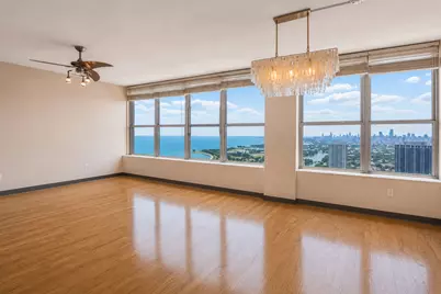 655 W Irving Park Road #5003, Chicago, IL 60613 - Photo 4