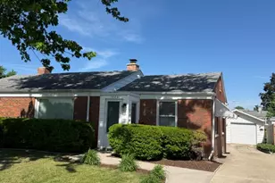 1626 N Prairie Ave, Crest Hill, IL 60403 - Photo 2
