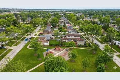 458 N 5th Avenue, Des Plaines, IL 60016 - Photo 12