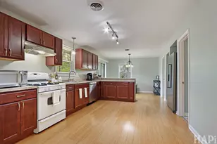 62 Lippincott Rd, Fox Lake, IL 60020 - Photo 6