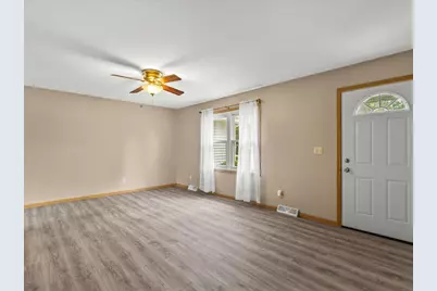 118 W Hawley Street, Amboy, IL 61310 - Photo 10