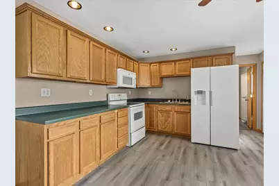 118 W Hawley Street, Amboy, IL 61310 - Photo 6