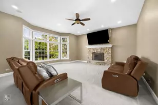 600 Willow St, Sugar Grove, IL 60554 - Photo 10