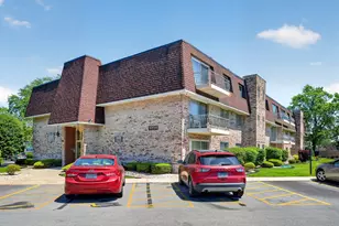 3235 S Manor Dr, Lansing, IL 60438 - Photo 4
