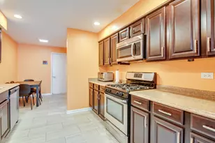 477 Village Green Rd, Naperville, IL 60540 - Photo 6