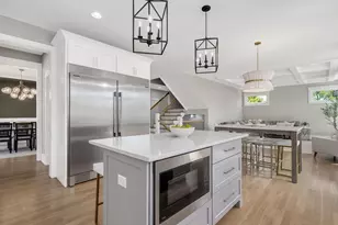411 Chicago Ave, Downers Grove, IL 60515 - Photo 10