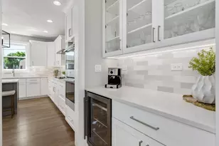 411 Chicago Ave, Downers Grove, IL 60515 - Photo 6