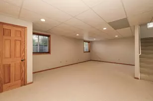 2030 Peterson Pl, Batavia, IL 60510 - Photo 18