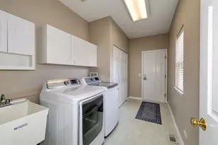 2030 Peterson Pl, Batavia, IL 60510 - Photo 10