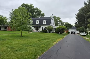 105 N Scandia St, Alpha, IL 61413 - Photo 4