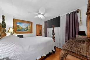 5438 W Melrose St, Chicago, IL 60641 - Photo 14