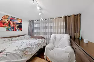 5438 W Melrose St, Chicago, IL 60641 - Photo 20