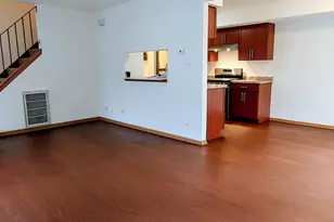 300 Teak Ln, Streamwood, IL 60107 - Photo 4