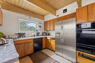 431 S St Marys Rd, Libertyville, IL 60048 - Photo 10